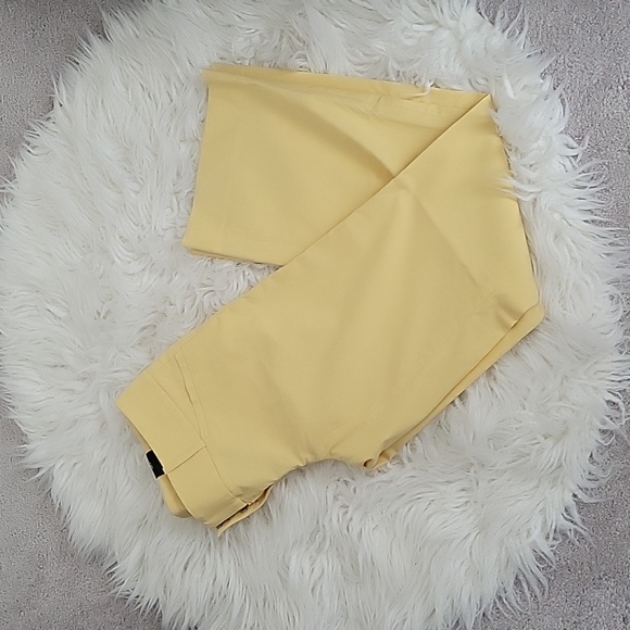 The Limted Exact Stretch Classic Flare Pants - Picture 1 of 12